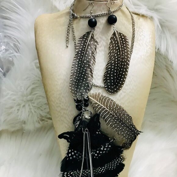 Feather Necklace And Earrings Set - Picture 1 of 6